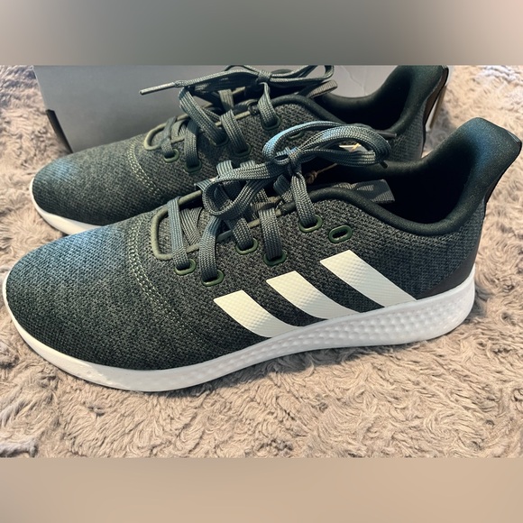 Adidas Puremotion Sneakers in Dark Green brand new women’s size 10 running shoes - Picture 1 of 7